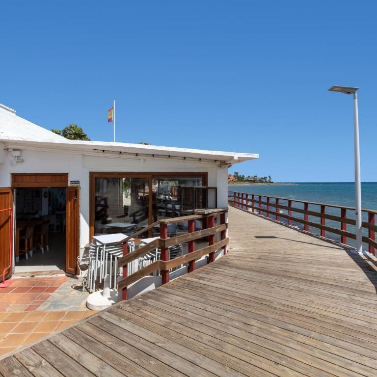 First Row Beach Villa - Villa - 71