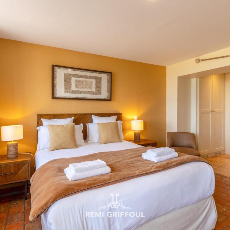 La Tour de lEstuaire Panoramic Sea View & Private Terrace - Vacation Home - 17