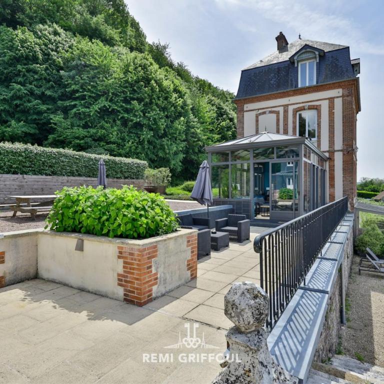 La Tour de lEstuaire Panoramic Sea View & Private Terrace - Vacation Home - 13