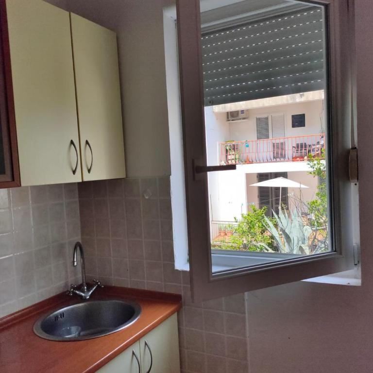 MiNa Studio Petrovac - One-Bedroom Apartment - 3