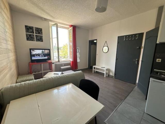Studio vue sur Loire proche Centre-ville - One-Bedroom Apartment - 3