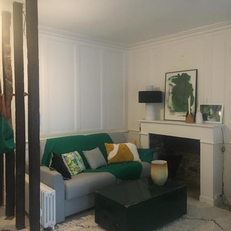 Ancien et chic Vannes centre - Appartement 1 Chambre - Non-Fumeurs - 27