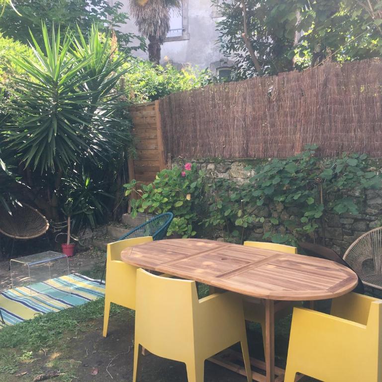 Ancien et chic Vannes centre - Appartement 1 Chambre - Non-Fumeurs - 24