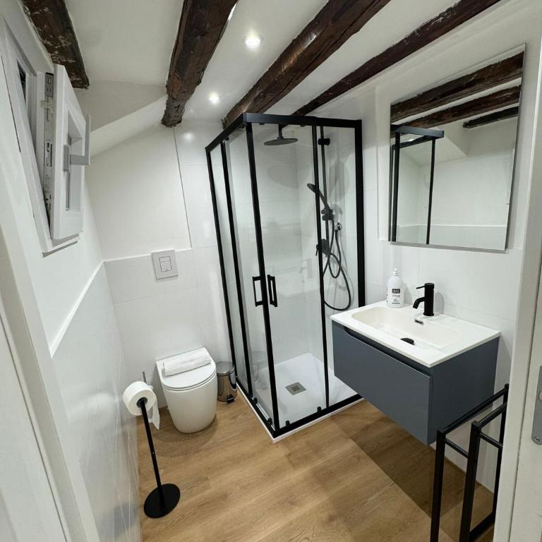 Sammartino Apartment - Two-Bedroom Apartment - 33