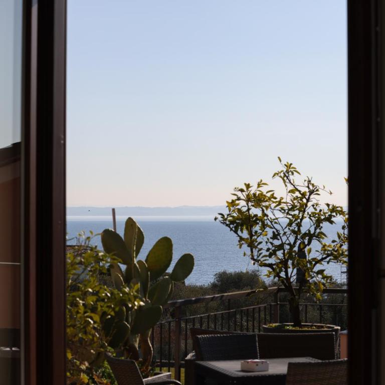 Florence Garda Hotel - Camera Singola con Vista Lago - 3