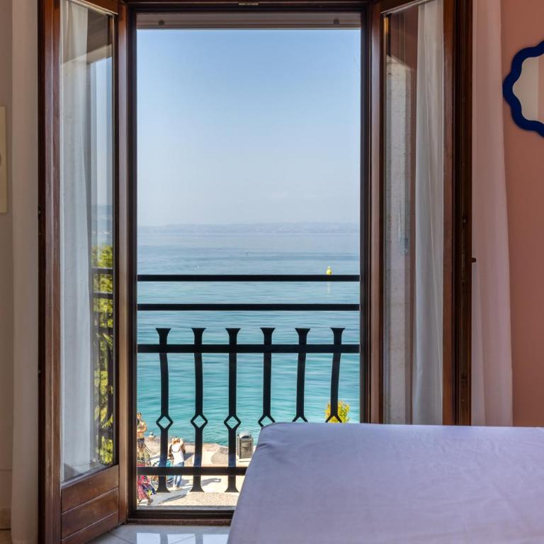 La Vista Postcard Hotel - Camera Superior Matrimoniale con Vista Lago - 2