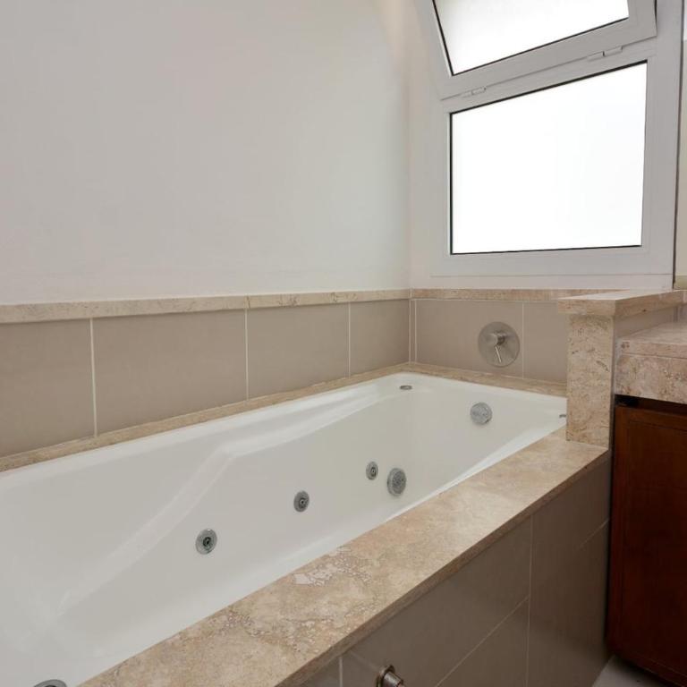 Luxury and confort in Quadra Alea - Two-Bedroom Deluxe Apartment with Balcony - 18