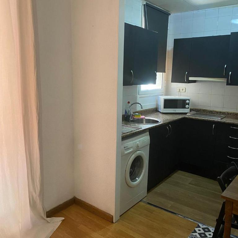Loft Center Rambla - One-Bedroom Apartment - 4