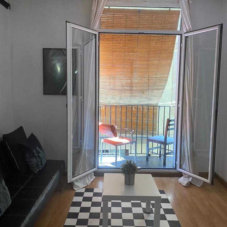 Loft Center Rambla - One-Bedroom Apartment - 8
