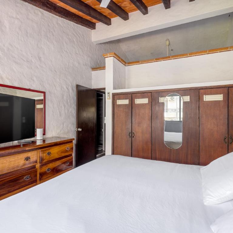 Apartments Olas Altas Romantic Zone of Puerto Vallarta - Apartamento de 1 Dormitorio con balcón y vistas a la ciudad - 9