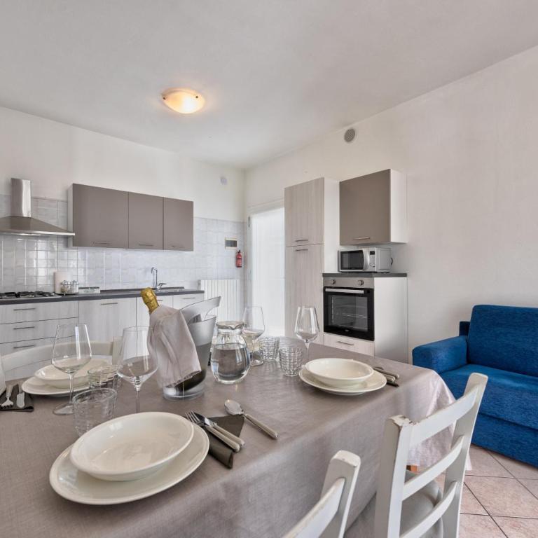Jesolo, Terrazza vicino al mare, 6 posti letto - Appartamento Superior con 1 Camera da Letto e Balcone - 3