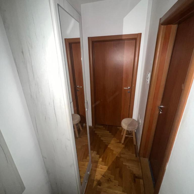 Detelinara - Apartman sa 1 Spavaćom Sobom - 8
