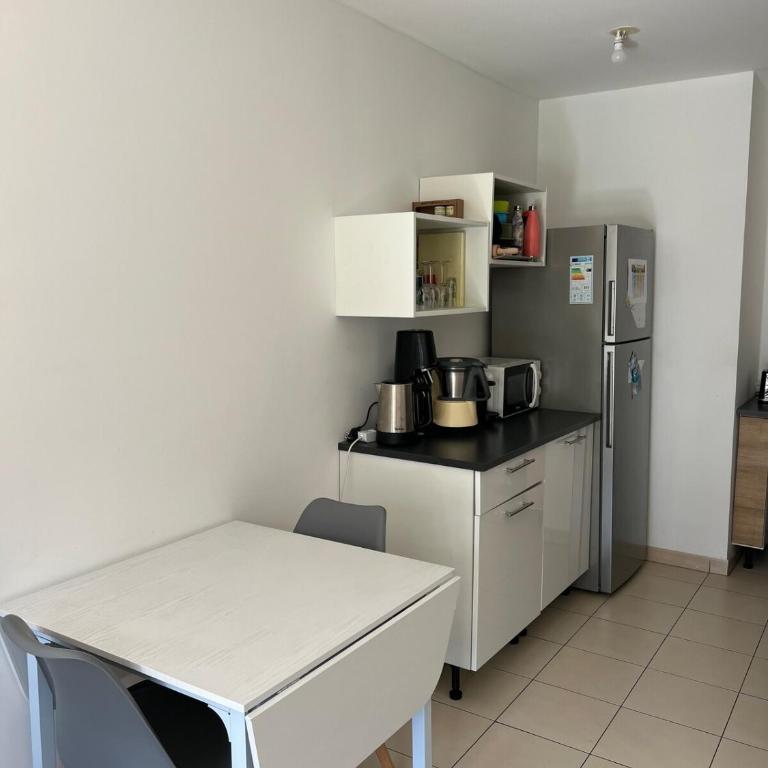 Nice 2P quiet, tram, convenient - Appartement 1 Chambre - 6