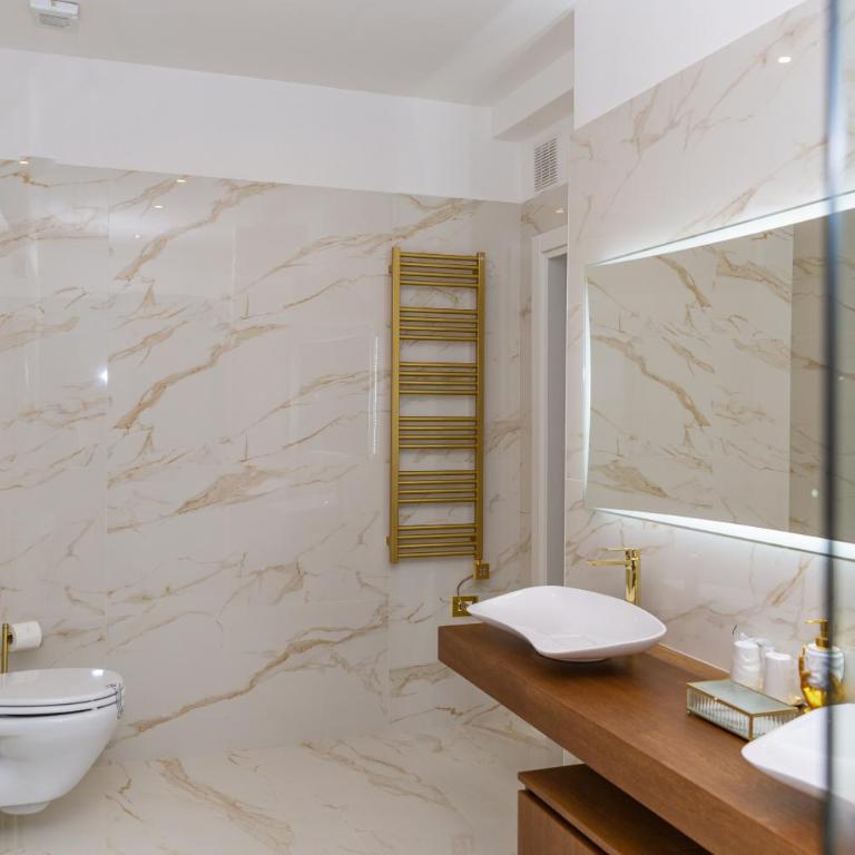 Golden Palace Luxury Guest House - Suite Deluxe - 6