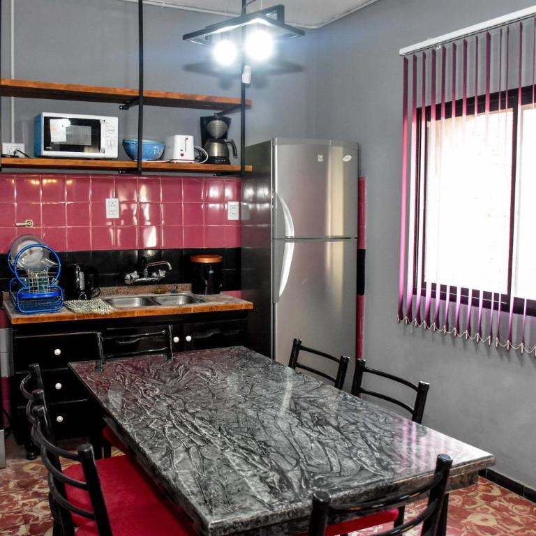 Casa Céntrica Mendoza Cochera para 3 vehículos - Apartamento de 3 dormitorios - 4