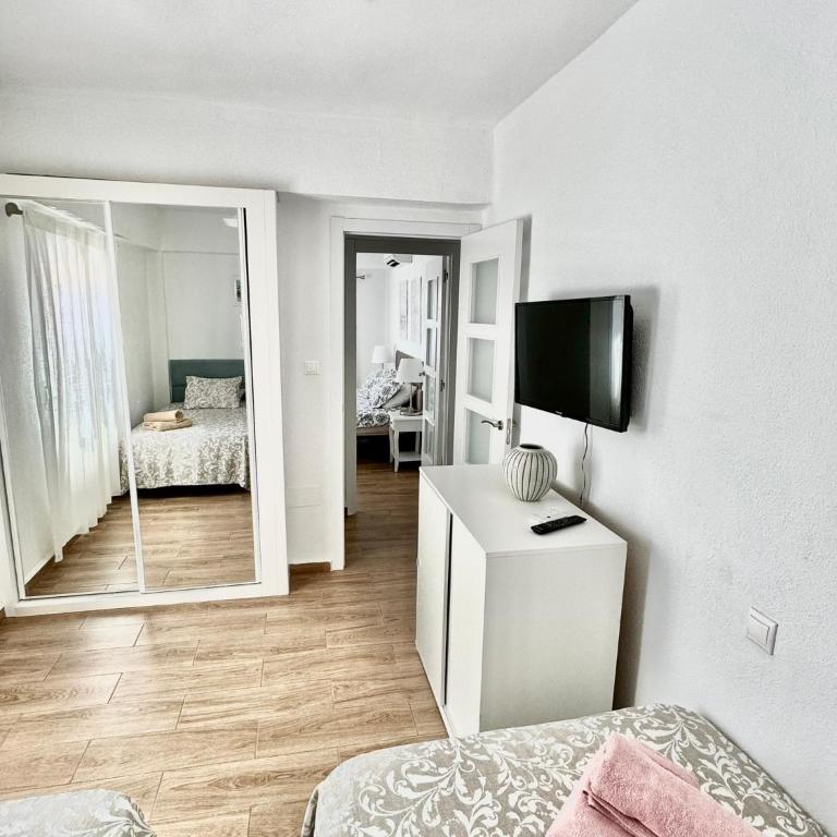 Del Mar 2 Deluxe Apartment Playa del Cura Torrevieja - Two-Bedroom Apartment - 17