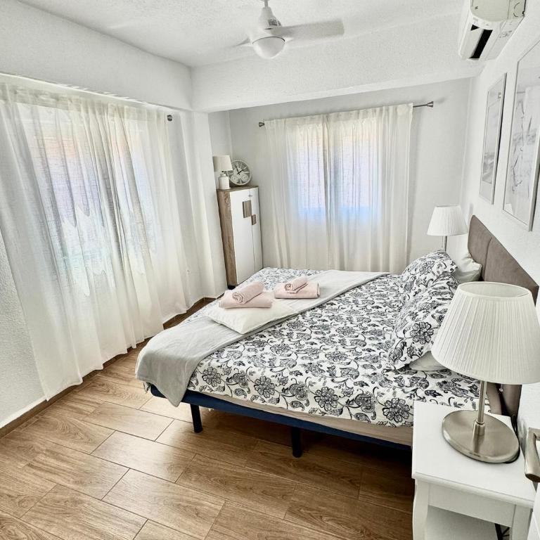 Del Mar 2 Deluxe Apartment Playa del Cura Torrevieja - Two-Bedroom Apartment - 20