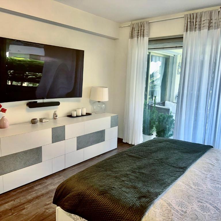 Luxury & Privacy - Pool, Parking, AC - Appartement 3 Chambres - 12