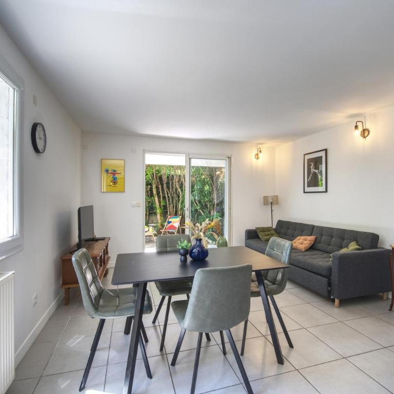 Le Cocon - Terrasse & BBQ - Centre historique Gare et Arènes à Proximité - Emplacement Idéal - Two-Bedroom Apartment - 12