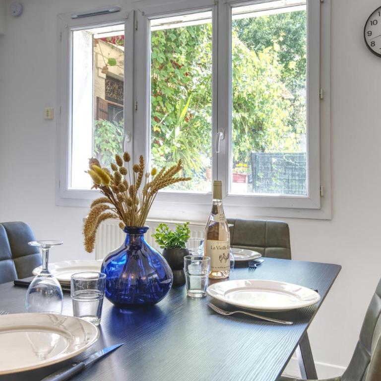 Le Cocon - Terrasse & BBQ - Centre historique Gare et Arènes à Proximité - Emplacement Idéal - Two-Bedroom Apartment - 22