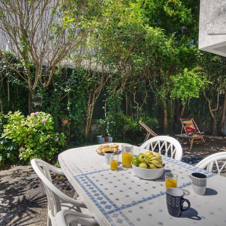 Le Cocon - Terrasse & BBQ - Centre historique Gare et Arènes à Proximité - Emplacement Idéal - Two-Bedroom Apartment - 38
