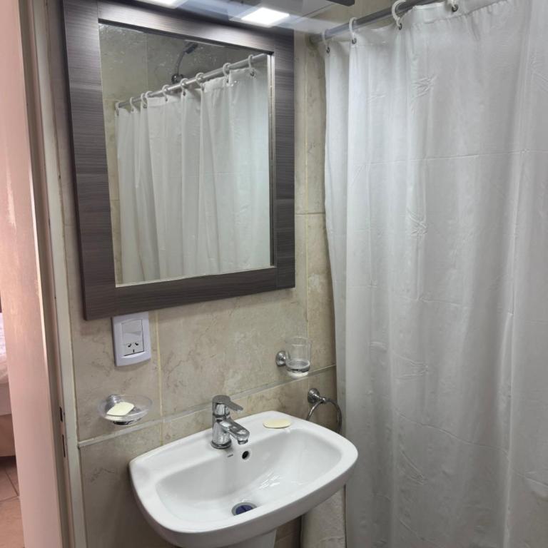 Departamento temporal en Barrio Güemes - Apartamento de 3 dormitorios - 8