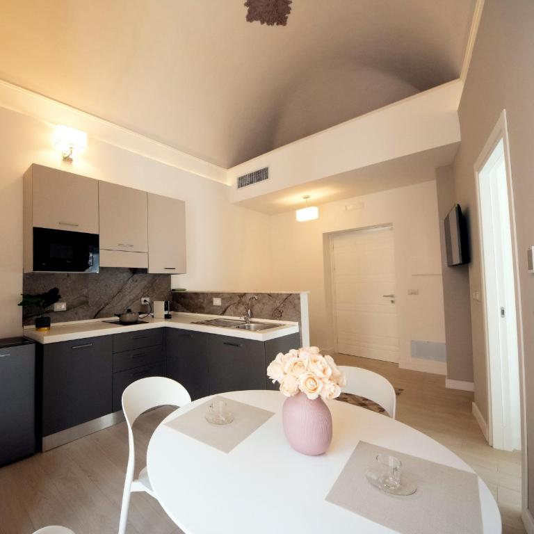 Principe del Pardo - One-Bedroom Apartment with Spa Bath - 1