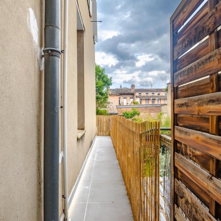 Magnifique appartement TERRASSE et PARKING privé place Dupuy - One-Bedroom Apartment - 12