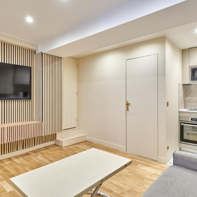 Rent a Room - Studio Bonne Nouvelle - Double Room - 11