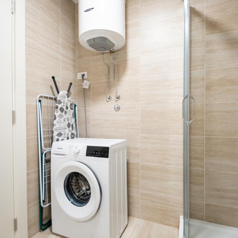 Monument New Belgrade - One-Bedroom Apartment - 11