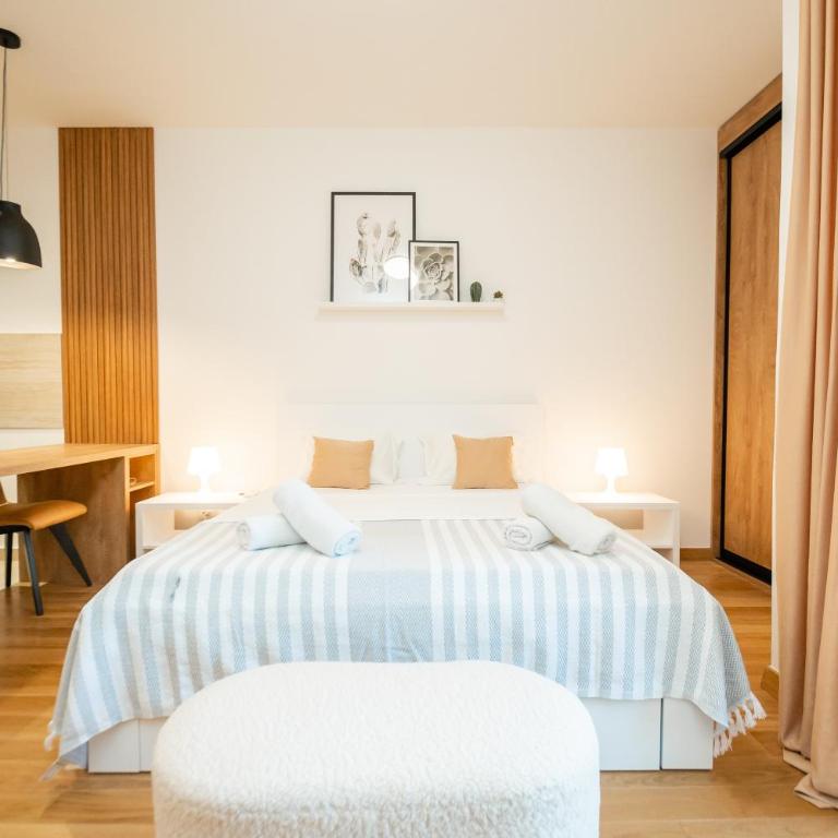 Monument New Belgrade - One-Bedroom Apartment - 3