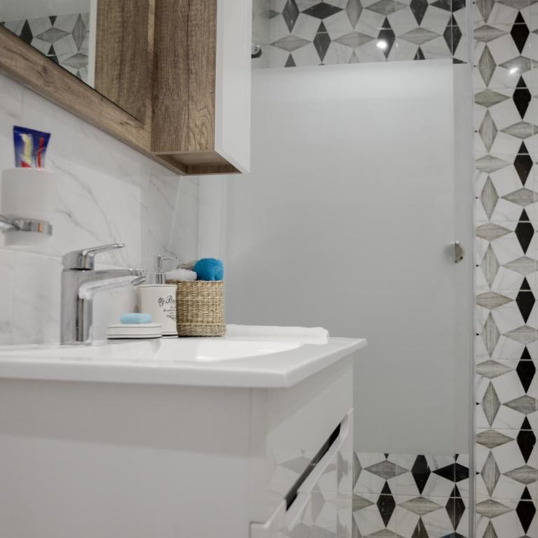 Classy and cozy near Tasmajdan park and Flower Piazza - Apartman sa 1 Spavaćom Sobom - 26