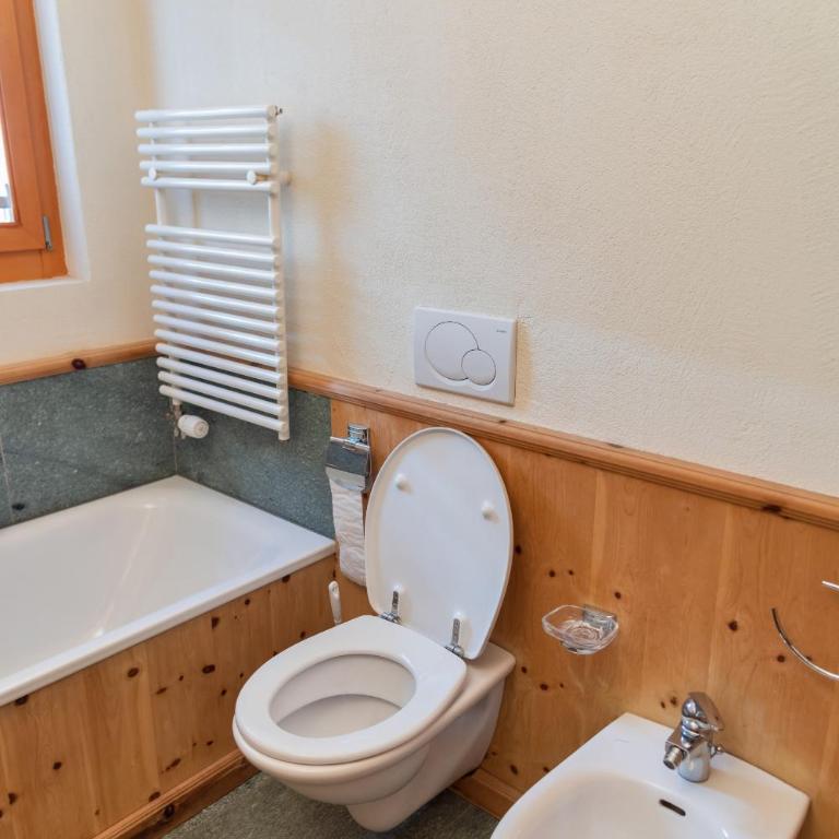 Chesa Filia - La Punt - Apartment mit 2 Schlafzimmern - 8