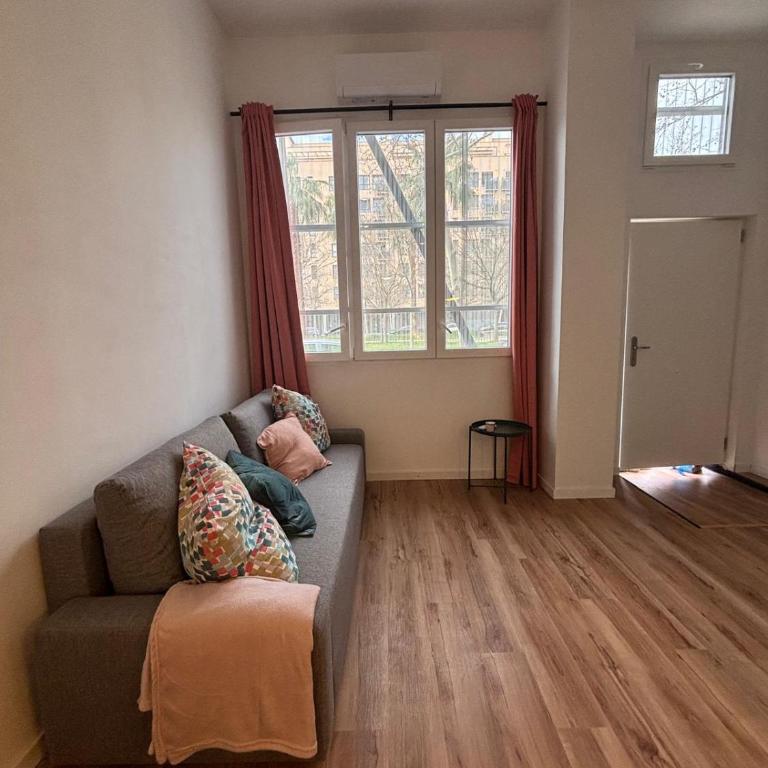 Loft Llum Valencia - One-Bedroom Apartment - 80