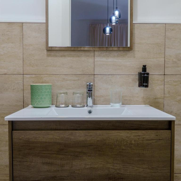 Viridiano Rooms & Apartments - Superior Double or Twin Room - 5