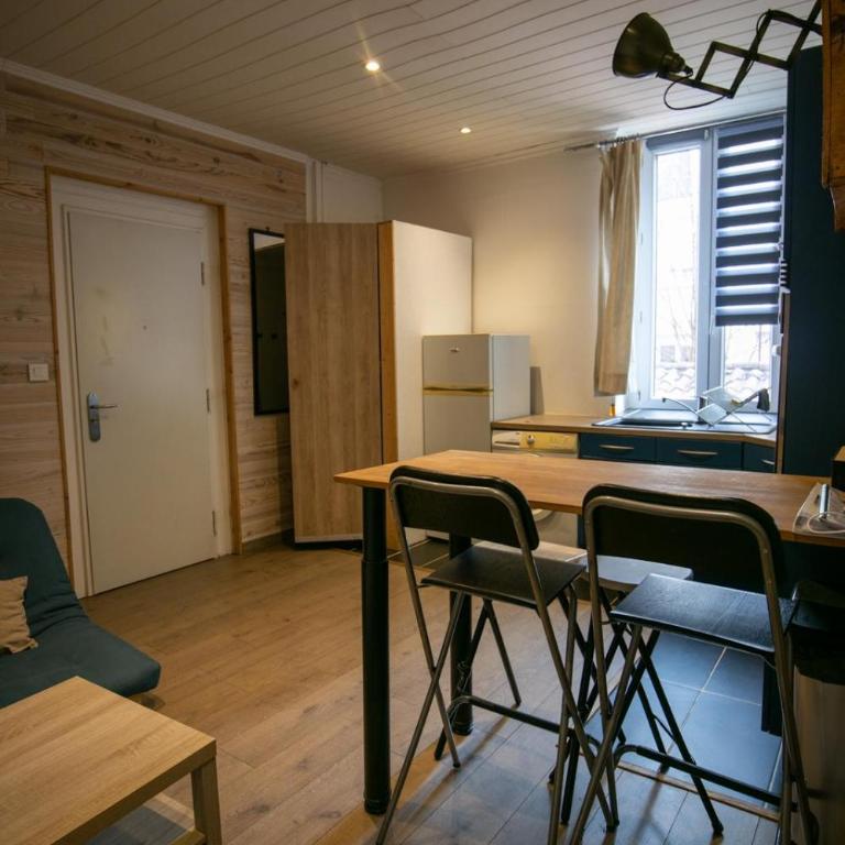 Duplex cosy-Wifi-Parking-Netflix-Lyon 9 - Appartamento con 1 Camera da Letto - 4