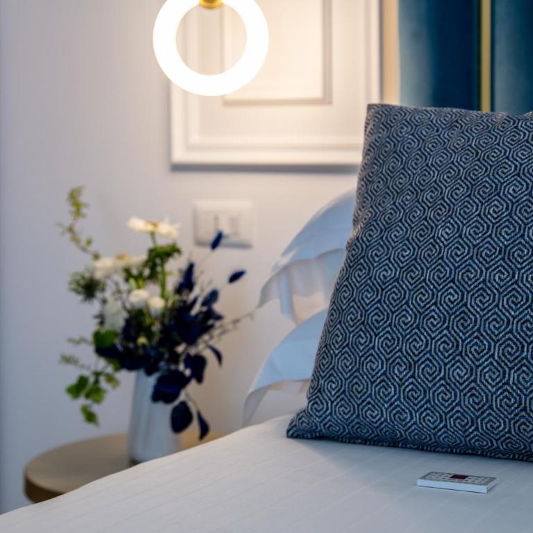 Dama Luxury Suites Pompei - Camera Queen con Vasca Idromassaggio - 8