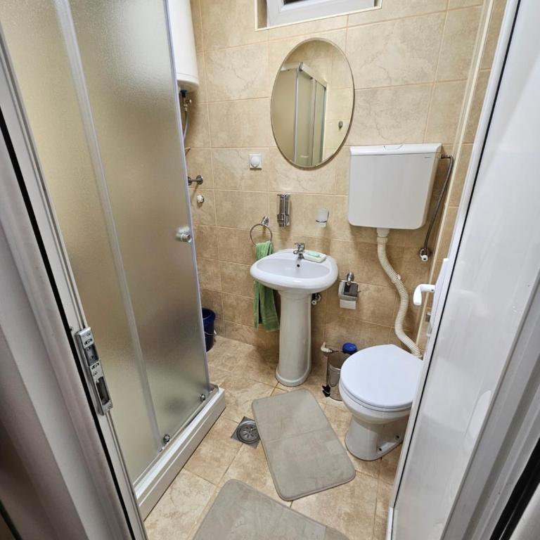 Apartman Tara - One-Bedroom Apartment - 8