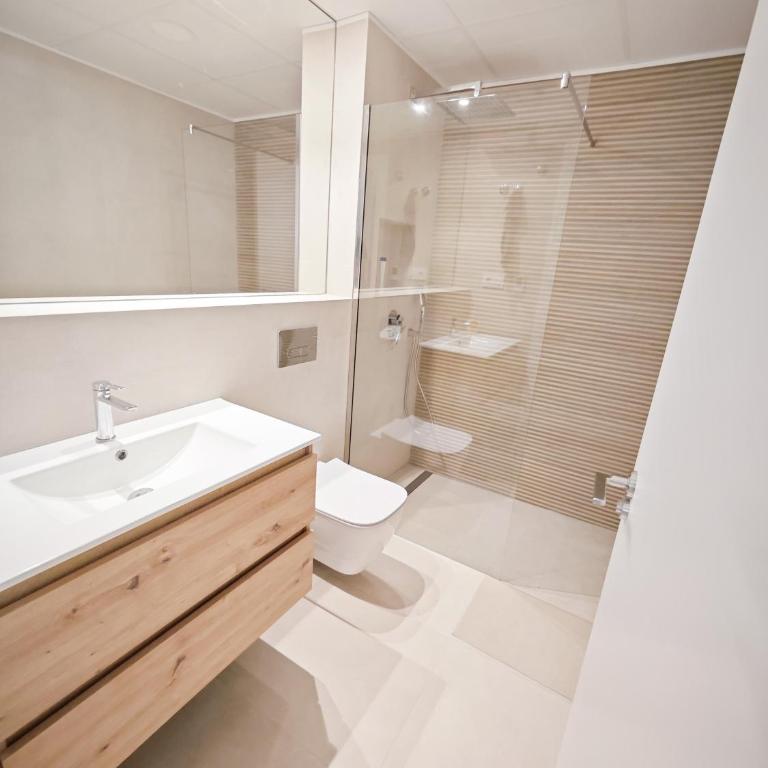 Modern 2Bedroom Apartment near the Beach - Apartamento de 2 dormitorios con vistas a la piscina - 33