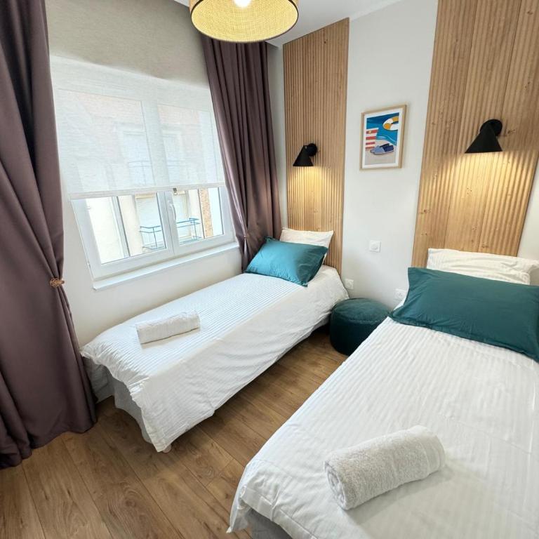 Hélios Plage - Two-Bedroom Apartment with Terrace - 17