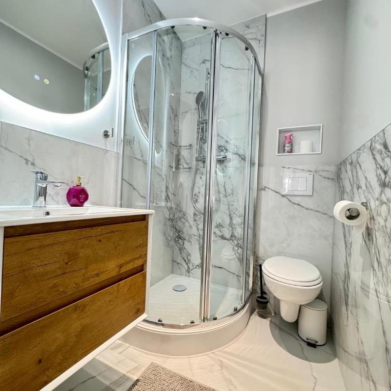 Hélios Plage - Two-Bedroom Apartment with Terrace - 21