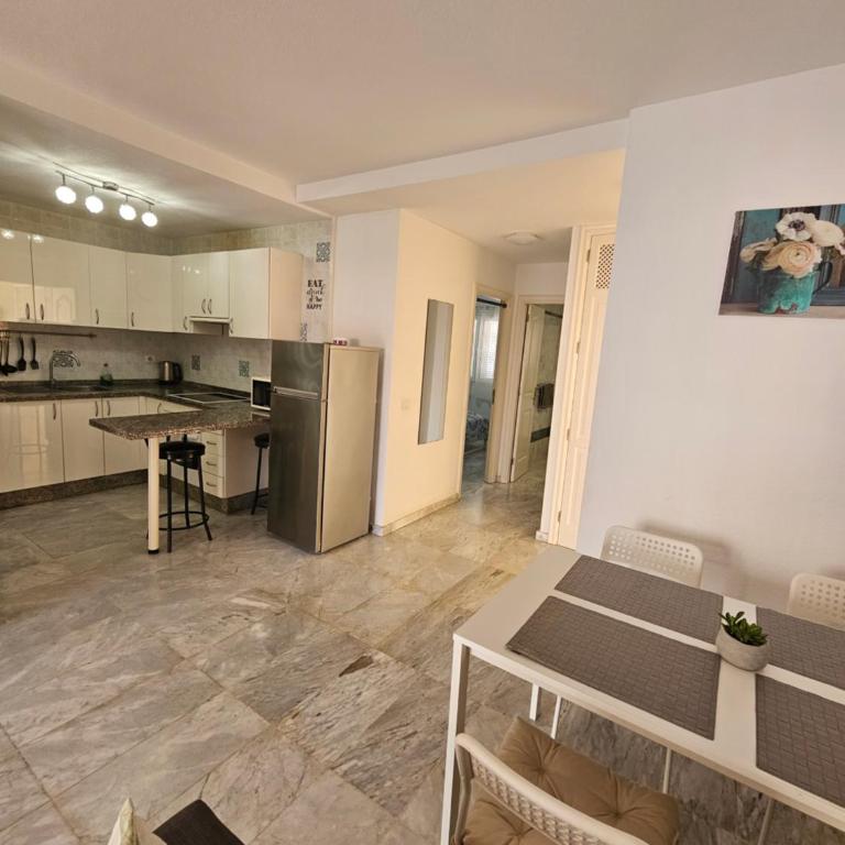 Dinastia B401 by Tenerife Rental & Sales - Apartamento de 2 dormitorios - 2