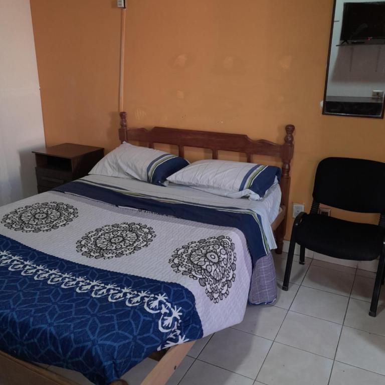 Urbano - Habitación Doble Estándar con baño compartido - 6