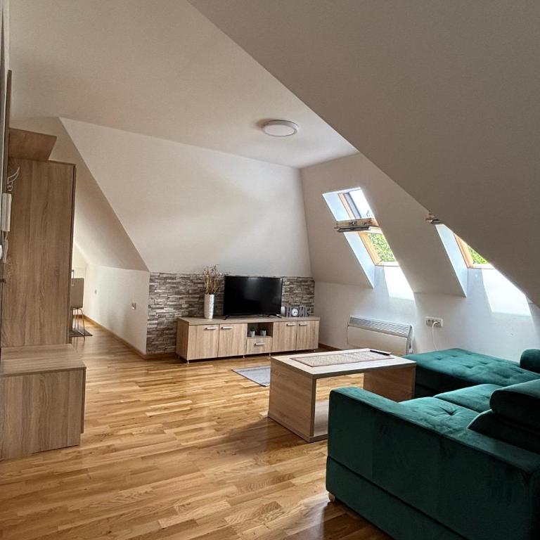 Alexandro Apartmani Zlatibor - King Studio with Sofa Bed - 9