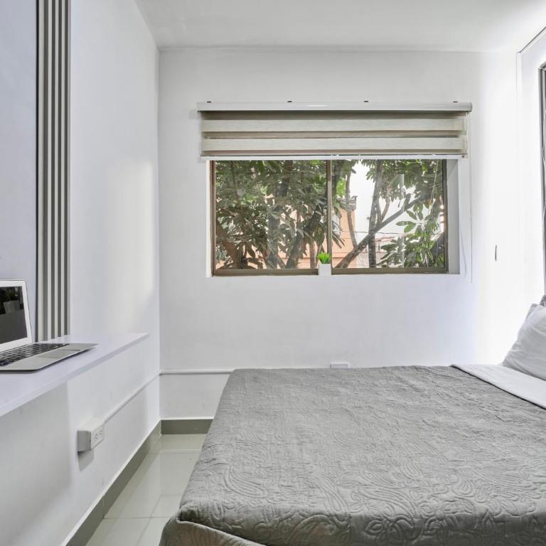 El Poblado 4 bedrooms 2 bathrooms with terrace - Apartamento - 27