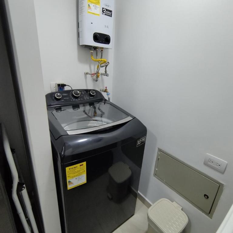 Apto cerca a Foscal, Ardila Lülle y HIC - Apartamento de 2 dormitorios con balcón - 13