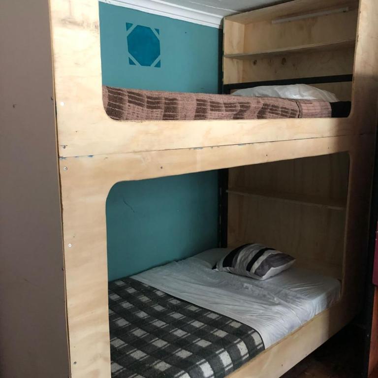 Hostal Perro Watón - Bed in 6-Bed Mixed Dormitory Room - 11