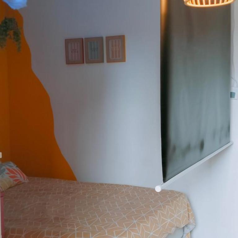Le petit soleil, 5 mn de la plage et de l'embarcadère, parking et wifi gratuits - Appartement 1 Chambre - 4
