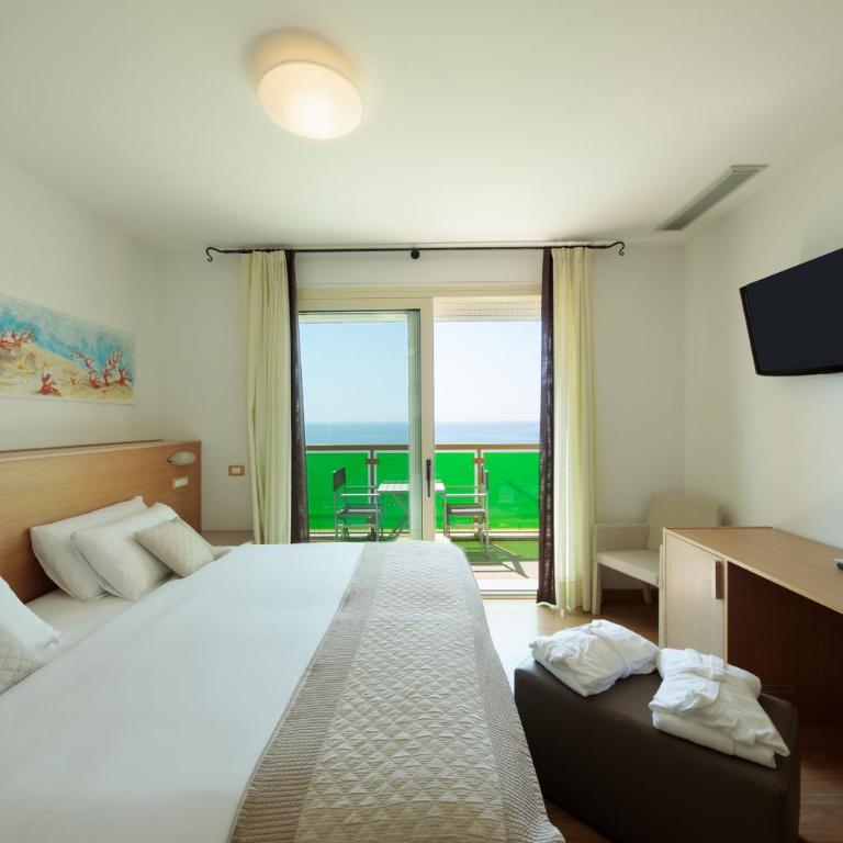 Hotel Bristol - Camera Matrimoniale Superior con Vista Mare Frontale - 1