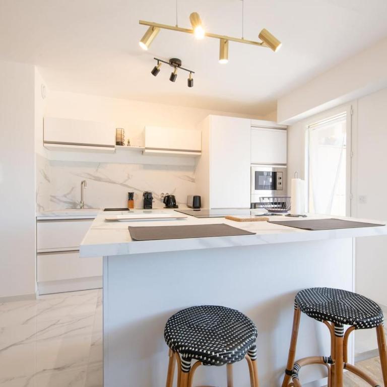 Appart 4 étoiles, piscine, parking, wifi - Appartamento - 18